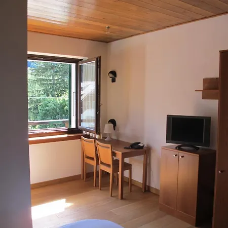 Bed and Breakfast Casa Alpina Don Guanella 3*
