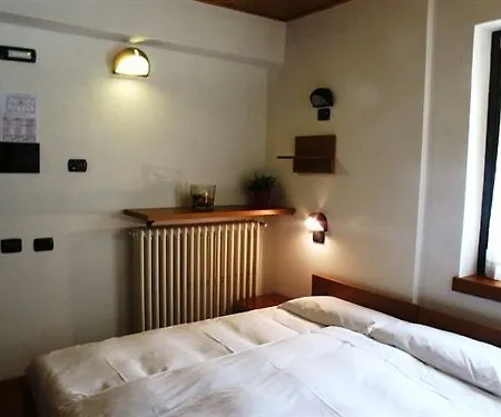 Couette-café Casa Alpina Don Guanella 3*